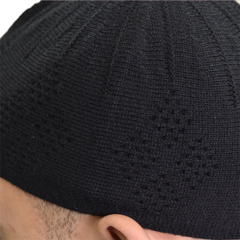02-Men’s Diamond Patterned Prayer Hat – Black