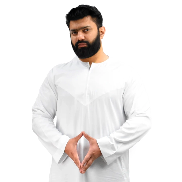 Men’s White Thobe at Amsons