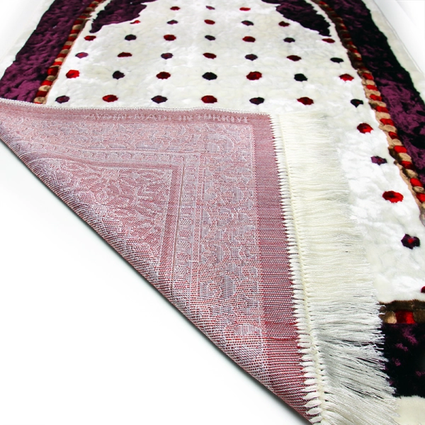 maroon & white Muslim prayer mat