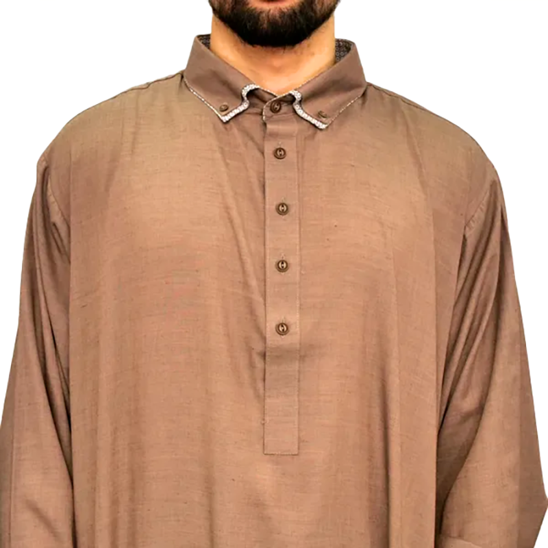 06-MenÔÇÖs Tuxedo Shirt Collar Thobe ÔÇô 632 caramel