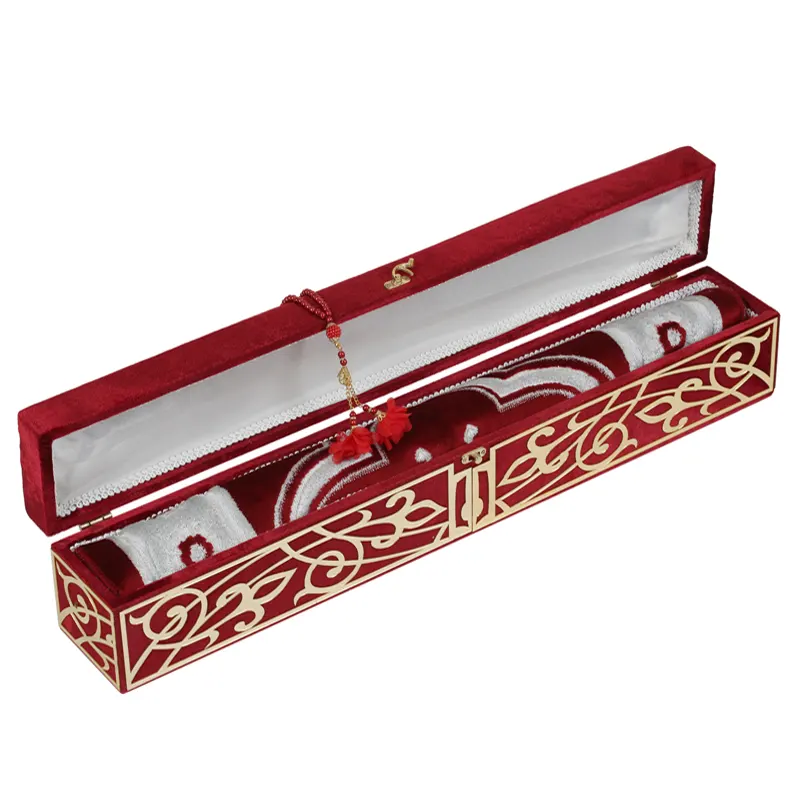 velvet red case with prayer mat 2