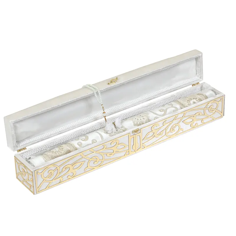 velvet white case with prayer mat 2
