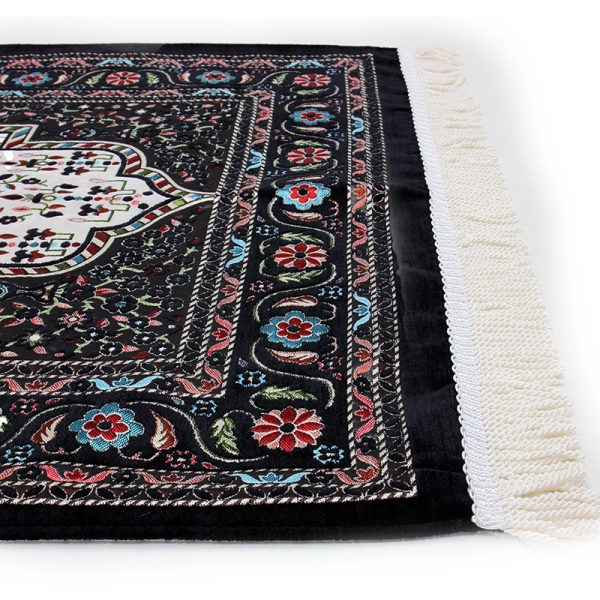 Black Traditional Design Muslim Prayer Mat