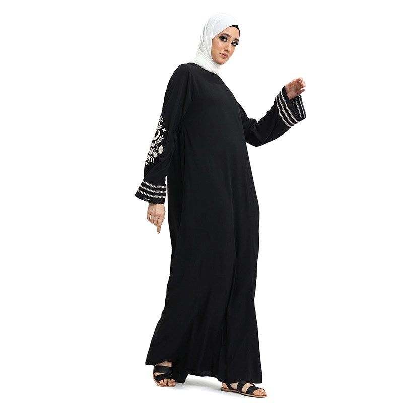 Nesrine embroidered Islamic black abaya