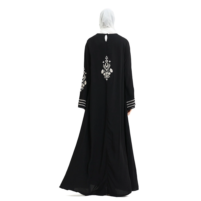 Islamic abaya dress in black & white